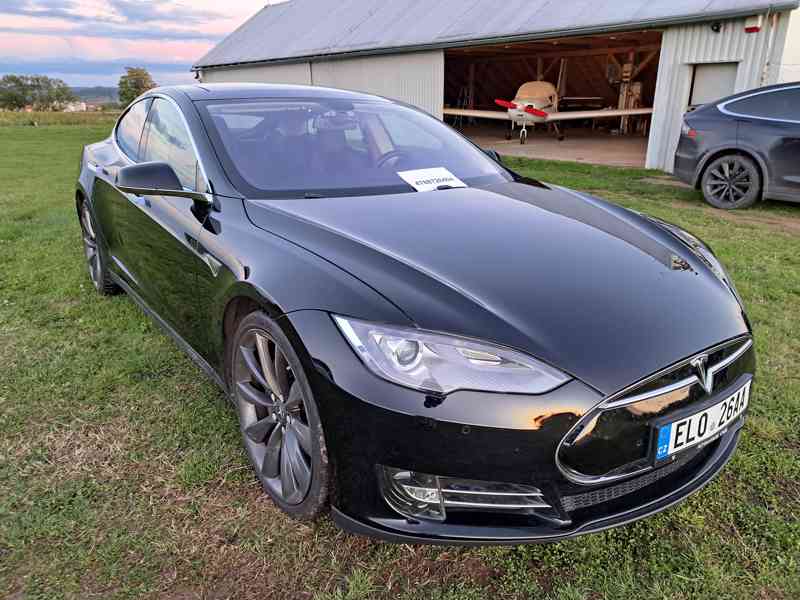 TESLA MODEL S, P85+, r.v. 2013, supercharging free!, DPH - foto 2