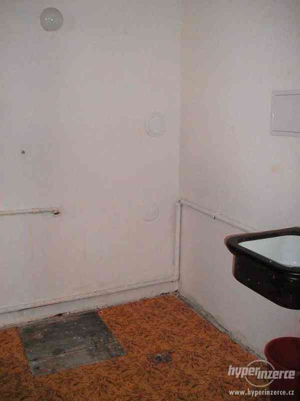 Nabízíme byt 2+kk, 46,7m2, OV Praha 9 u metra Českomoravská - foto 4