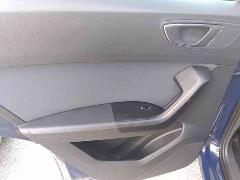 SEAT ATECA 2.0 TDI STYLE 4x4 110kW - foto 35