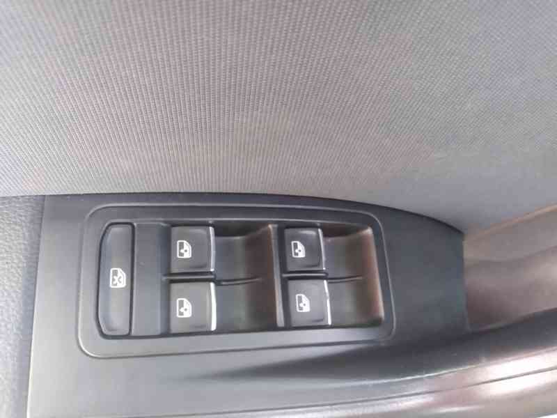 SEAT ATECA 2.0 TDI STYLE 4x4 110kW - foto 30
