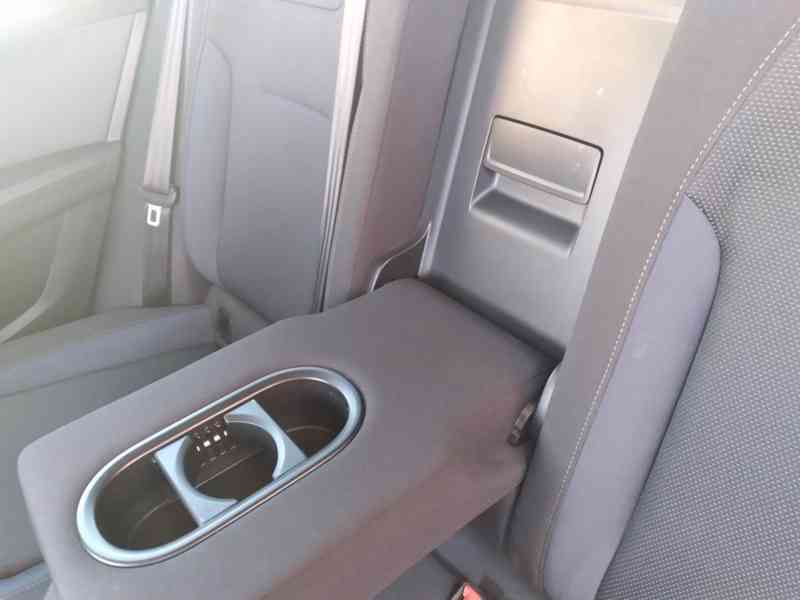 SEAT ATECA 2.0 TDI STYLE 4x4 110kW - foto 13