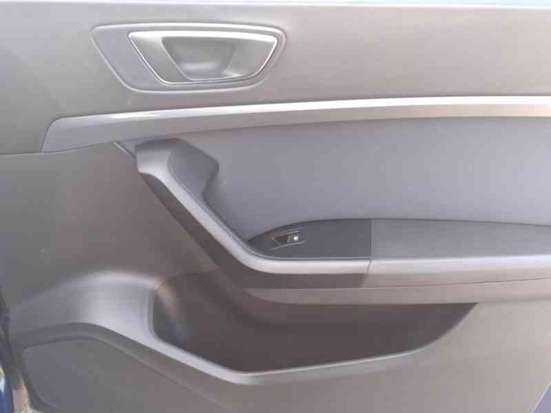 SEAT ATECA 2.0 TDI STYLE 4x4 110kW - foto 37