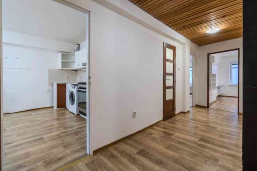 Prodej bytu 3kk (87,5 m²) s vytápěnou garáží v domě - foto 9