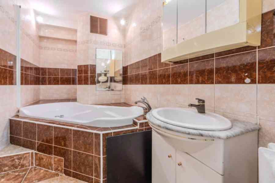 Prodej bytu 3kk (87,5 m²) s vytápěnou garáží v domě - foto 10