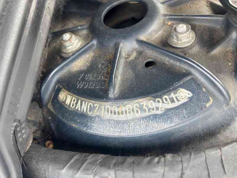 BMW e60 530D 3,0D 160KW 306D2 prodám díly - foto 7