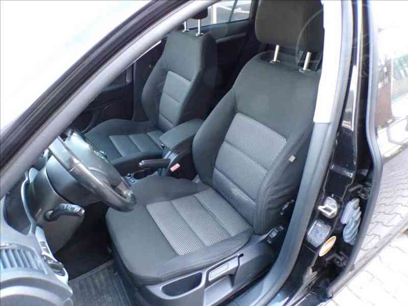 Škoda Octavia 1,8 TSI XENON,NAVI,TAŽNÉ ZAŘ.-HNED ODJÍŽDÍTE - foto 8