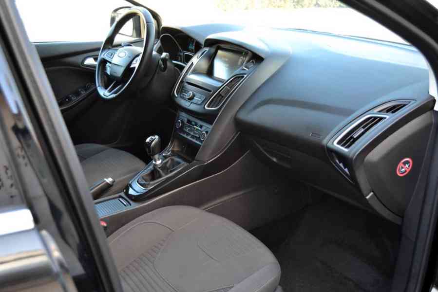 Ford Focus 2.0 TDCI 110kW Titanium kombi - foto 17