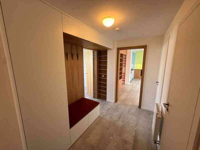 Pronájem bytu 3+kk 71 m² - foto 4