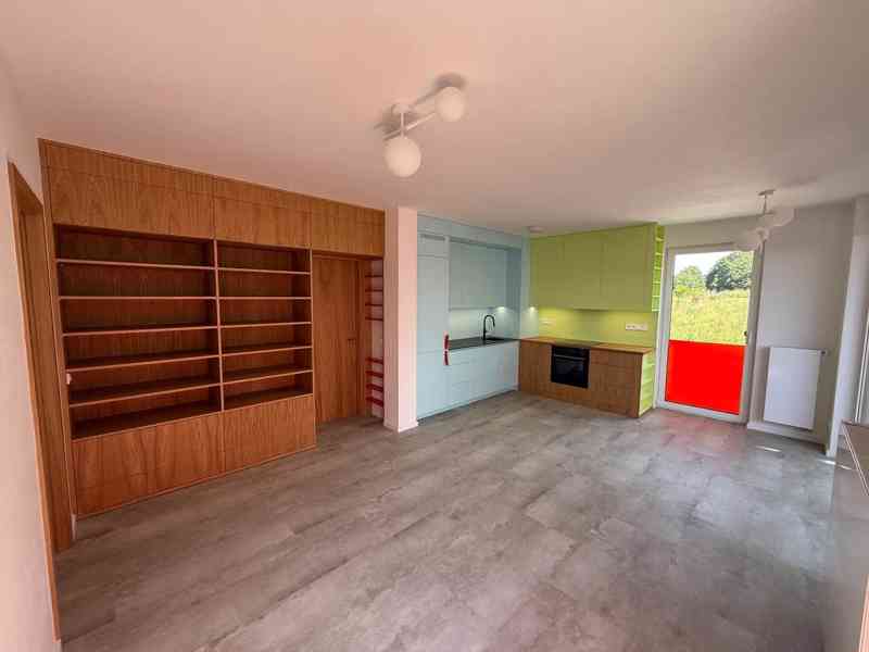 Pronájem bytu 3+kk 71 m² - foto 3
