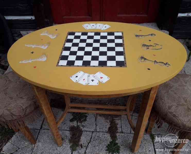 Šachový a karetní stolek + 2 stoličky - foto 6