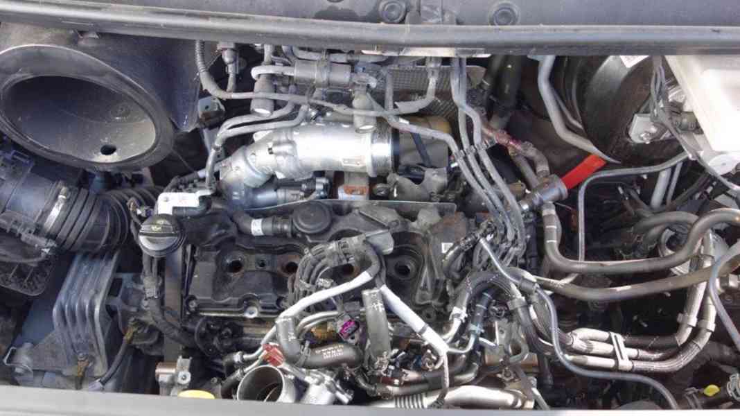 VOLKSWAGEN Crafter 35 2.0 6G FWD DR valníkový s plachtou - foto 6