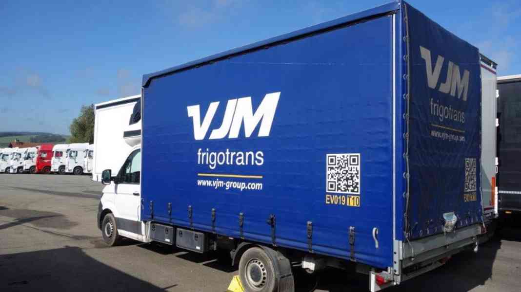 VOLKSWAGEN Crafter 35 2.0 6G FWD DR valníkový s plachtou - foto 2