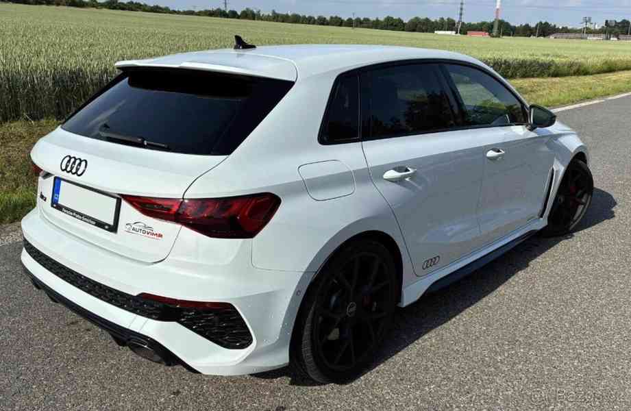 Audi RS 3 2,5 SportbackTFSI 294kW quattro - foto 3