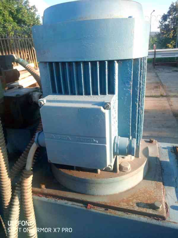 Hydraulický lis na papír a plasty PRESONA - foto 15