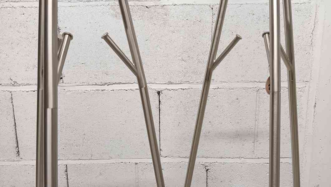 Kovový rozložitelný věšák IKEA - foto 3