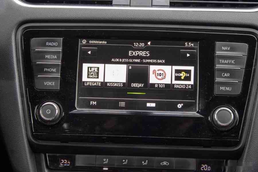 Škoda Octavia 1.6 TDI Ambition - foto 17