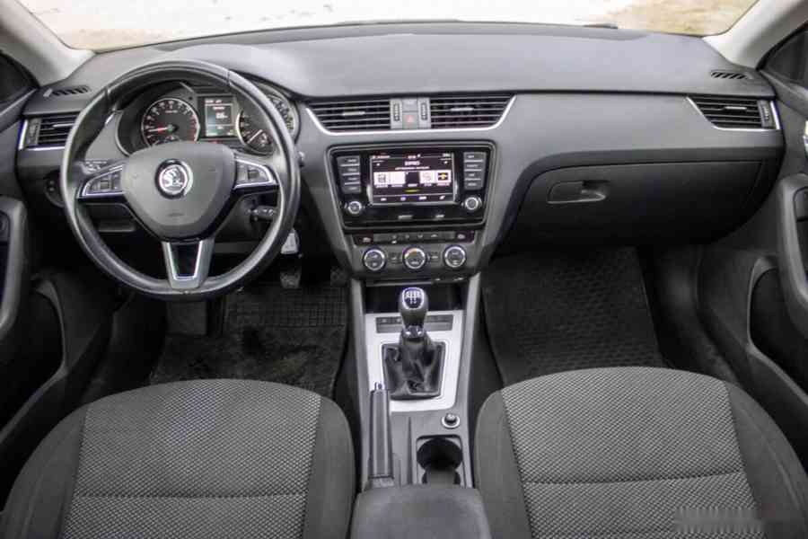 Škoda Octavia 1.6 TDI Ambition - foto 11