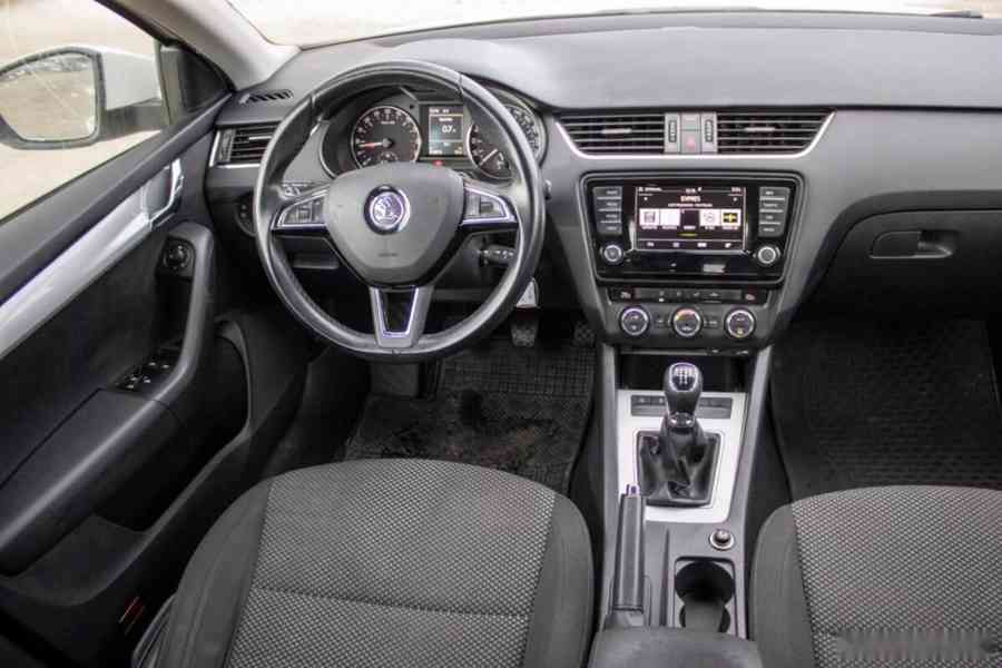 Škoda Octavia 1.6 TDI Ambition - foto 13