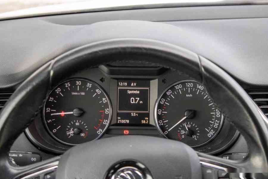 Škoda Octavia 1.6 TDI Ambition - foto 15