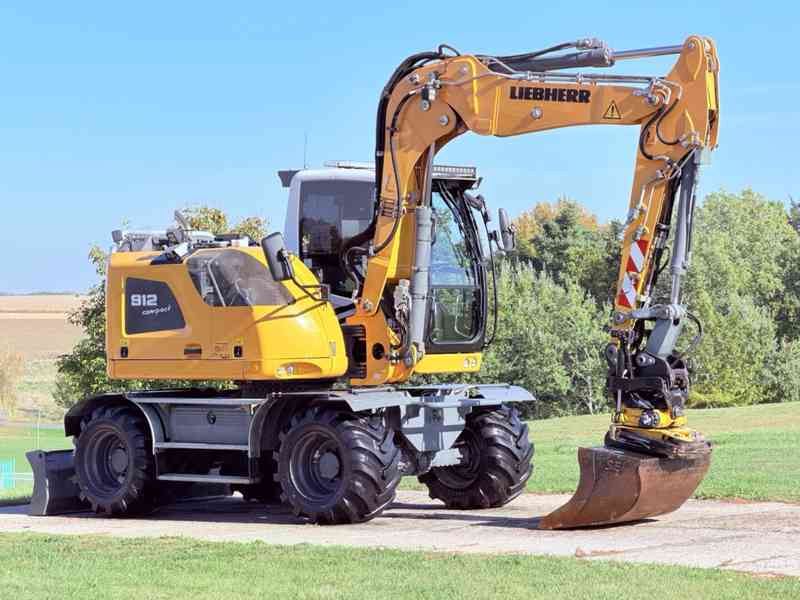 Kolové rypadlo Liebherr A912 Compact Litronic (Možnost leasi - foto 6