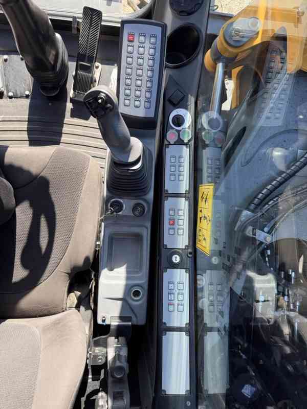 Kolové rypadlo Liebherr A912 Compact Litronic (Možnost leasi - foto 11