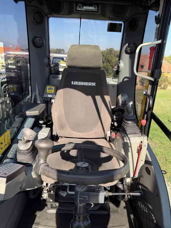 Kolové rypadlo Liebherr A912 Compact Litronic (Možnost leasi - foto 7