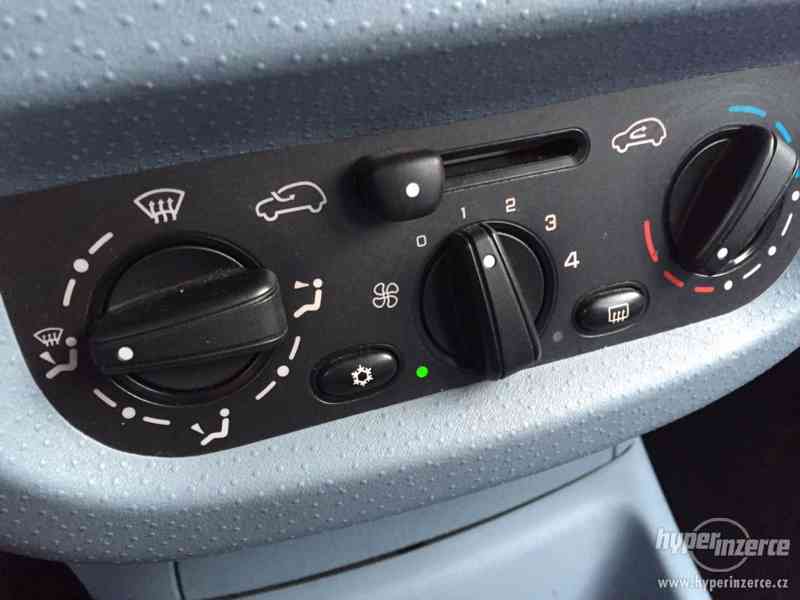 Citroen C3 1,4i , rok výroby 2003, 1. majitel,servisní kniha - foto 16