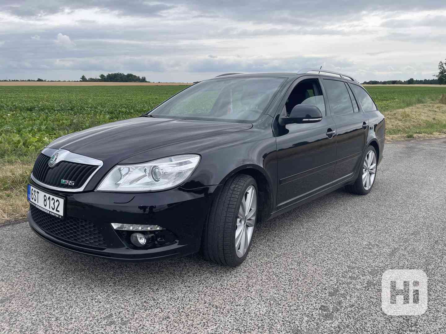 Škoda Octavia II 2.0 TDi RS - foto 1