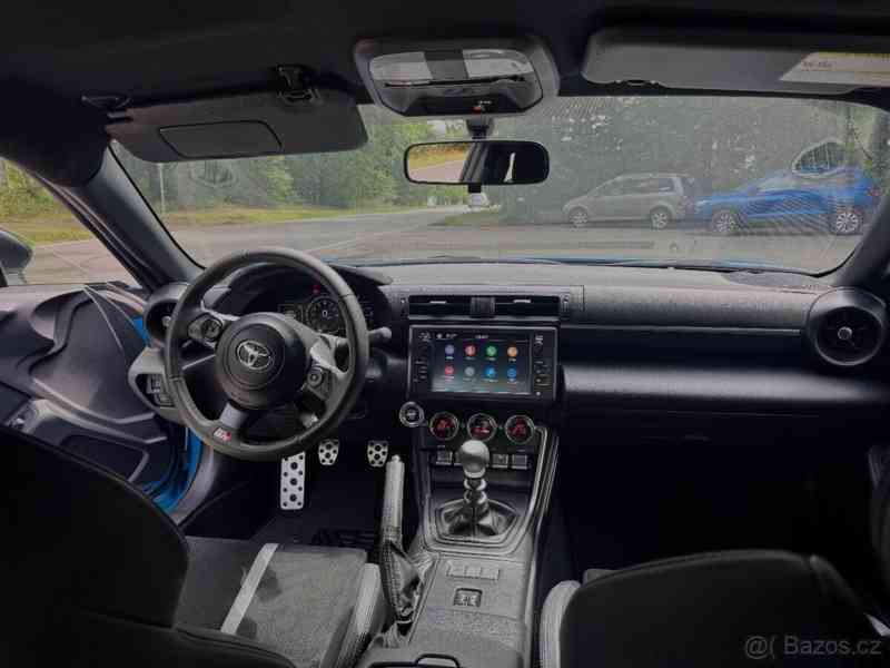Toyota GR86 2,4   Executive - foto 10