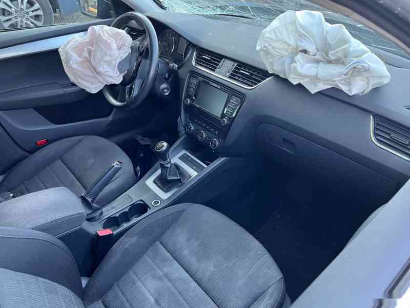 Škoda Octavia 1.4 TSI 81kw CNG rok 8.2016 - foto 8