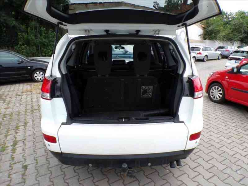 Citroën C-Crosser 2,2 HDI -7.míst,4X4,TAŽ.ZAŘ. - foto 14