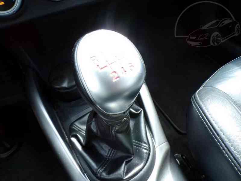 Citroën C-Crosser 2,2 HDI -7.míst,4X4,TAŽ.ZAŘ. - foto 9