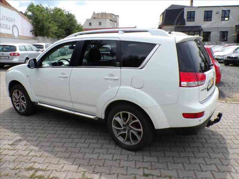 Citroën C-Crosser 2,2 HDI -7.míst,4X4,TAŽ.ZAŘ. - foto 4