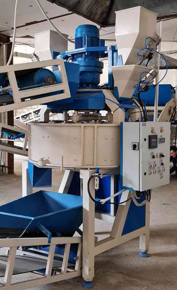 Automatická výrobní linka pro výrobu stavebních materiálů.   - foto 4