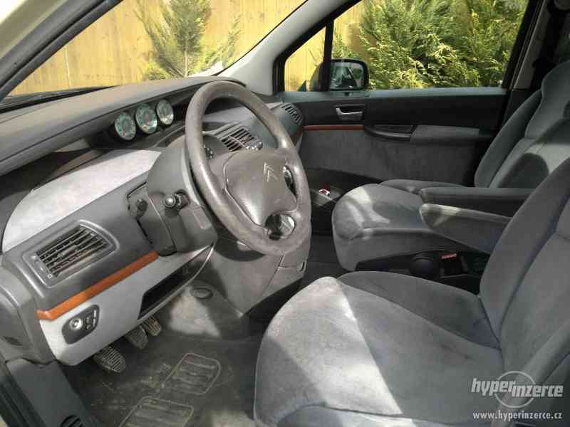 Citroen C8 2,0i benzín - foto 4