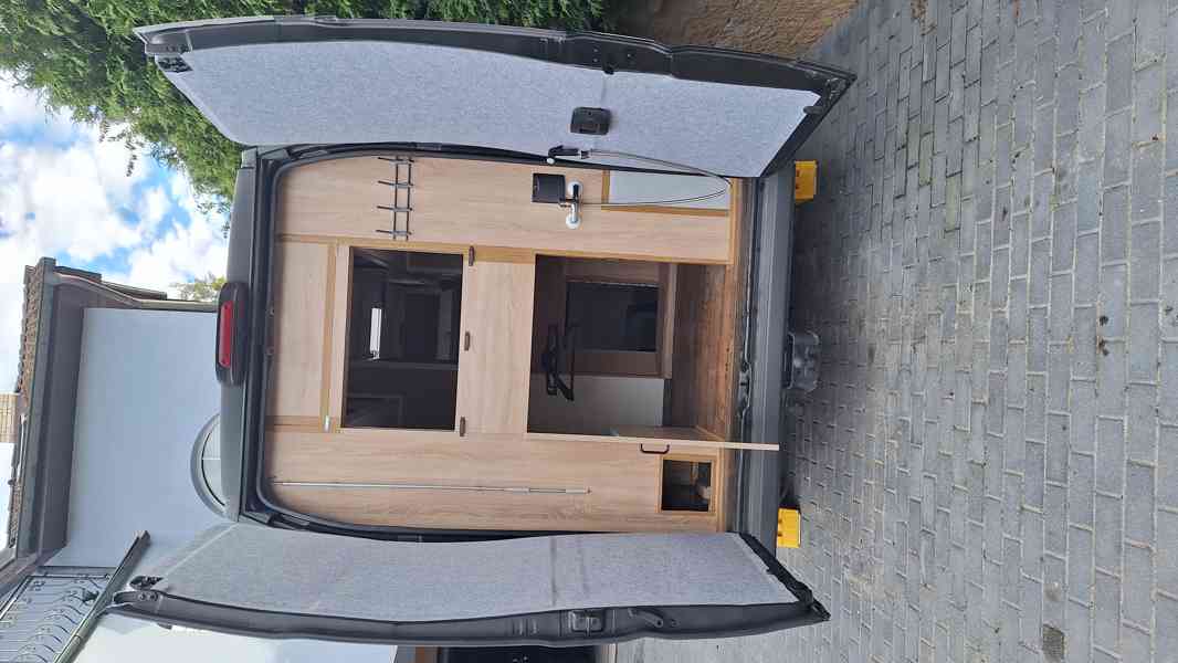 Obytné auto, karavan, vestavba r.2017 - foto 16