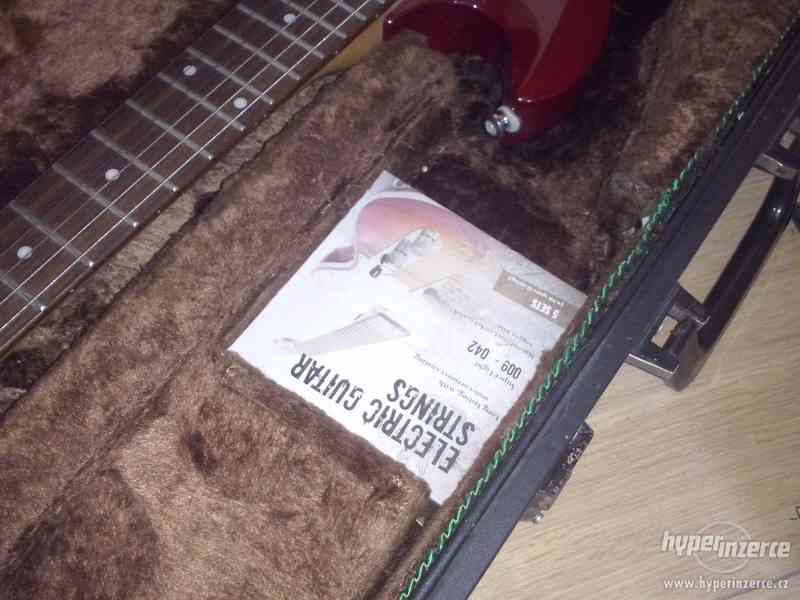 Elektrická Kytara Ibanez + příslušenství (SPĚCHÁ!) - foto 3