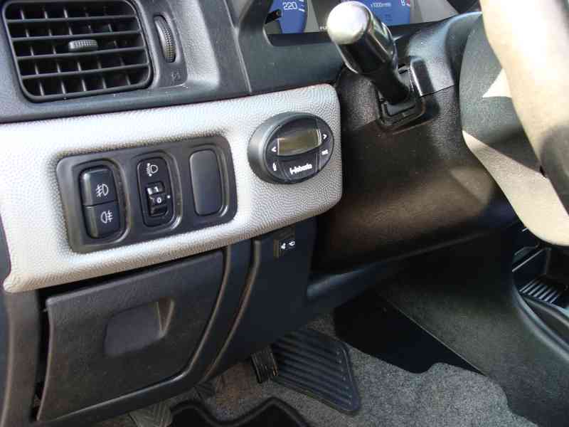 Mitsubishi Pajero Pinin 1.8 GDi klima tažný 4x4 - foto 11