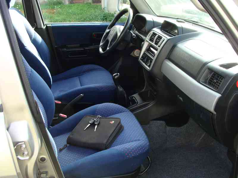 Mitsubishi Pajero Pinin 1.8 GDi klima tažný 4x4 - foto 8