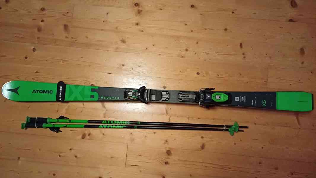 Lyže ATOMIC REDSTER X5 (168cm) + lyžařské hůlky - foto 4