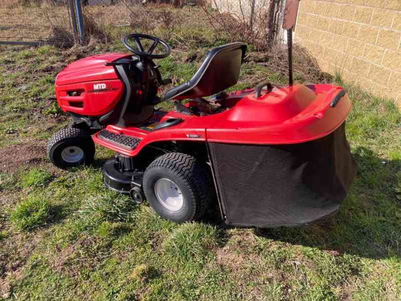 Zahradní traktor MTD SE 155 H - foto 2