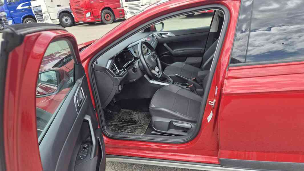 VOLKSWAGEN Taigo 1,0 TSI Style - foto 8