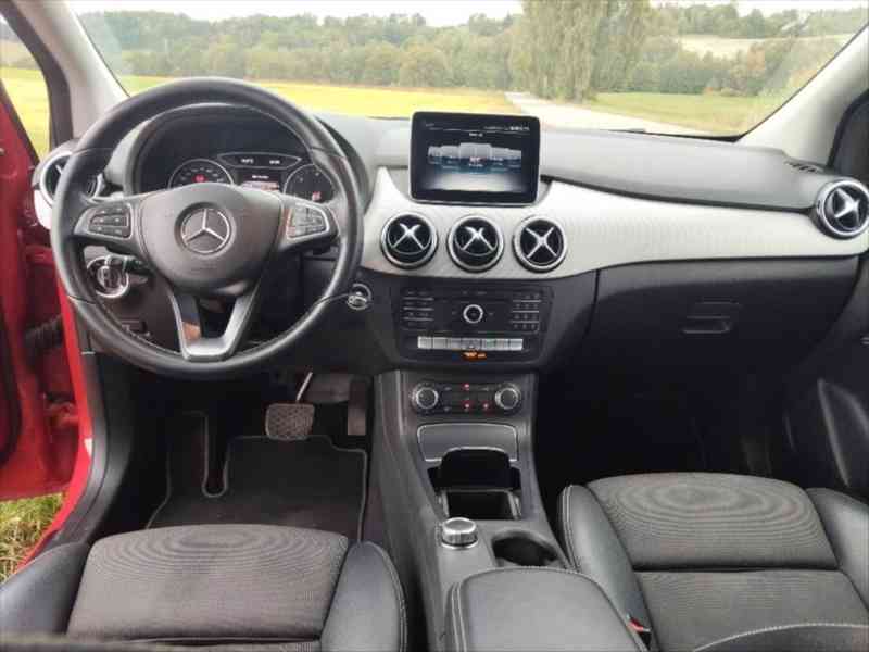 Mercedes-Benz Třídy B 1,5   B 180 CDI 80kW AUTOMAT LED NAV - foto 9