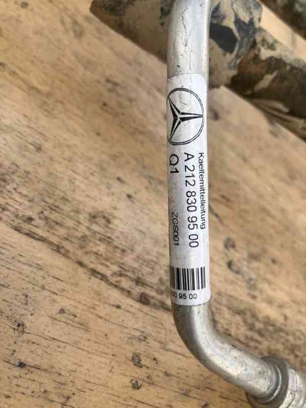 MERCEDES-BENZ W212 KLIMA TRUBKY - foto 2