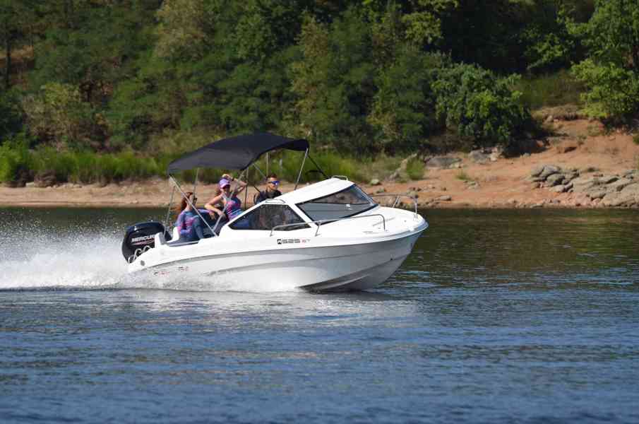Nový motor. člun Remus 525ST + Mercury F 80 - foto 4