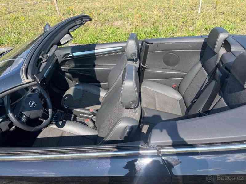Opel Astra 1,8 - foto 8