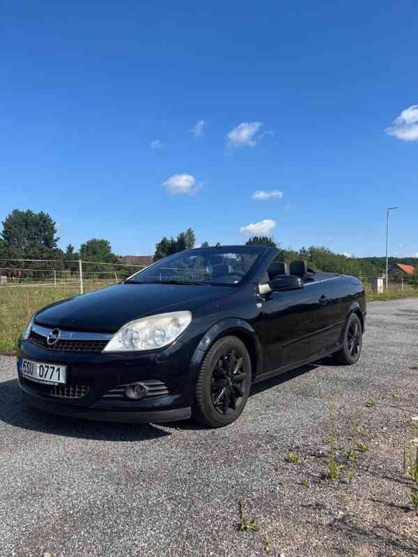 Opel Astra 1,8 - foto 2