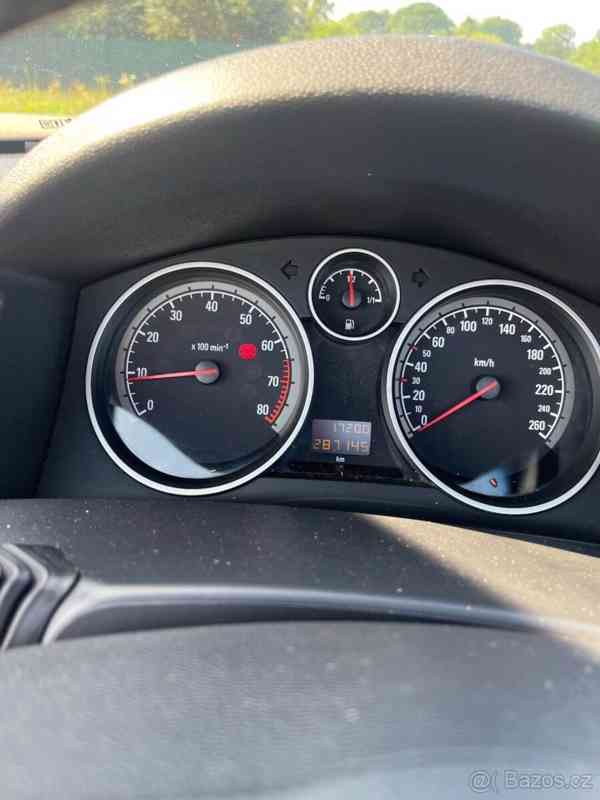 Opel Astra 1,8 - foto 16