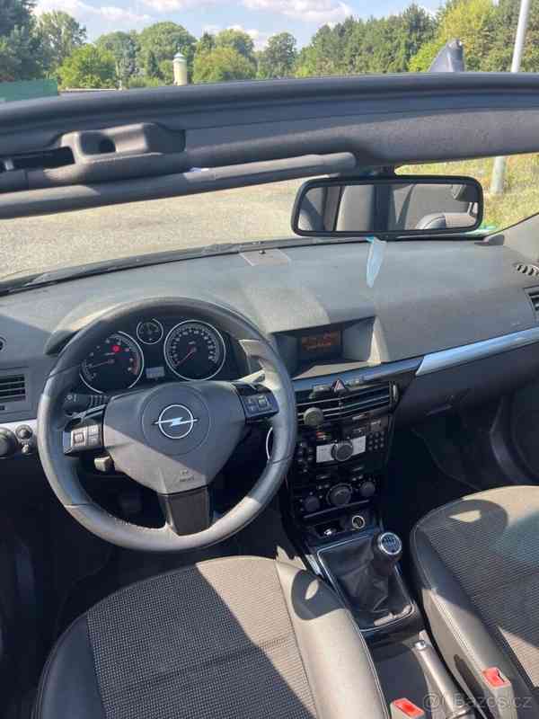 Opel Astra 1,8 - foto 9