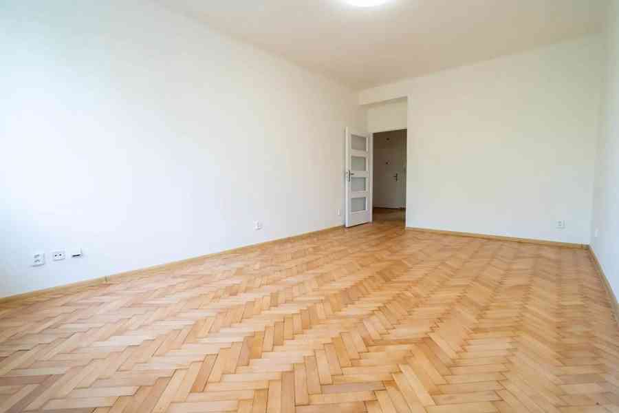 Pronájem bytu 2+1 72 m² - foto 4